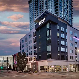 Отель Aloft Downtown